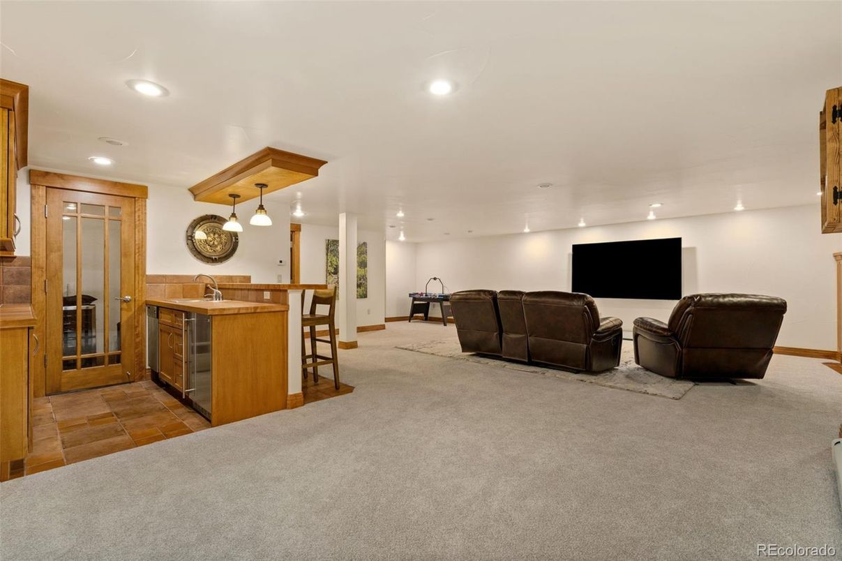 Dining room, Interior, Kitchen, Living room, Pendant Lights, Recessed Lighting