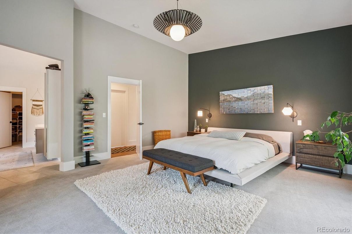 Bedroom, Interior, Pendant Lights