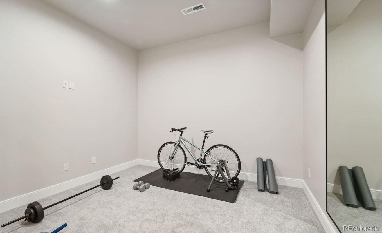 Fitness Equipment, Interior, Recessed Lighting