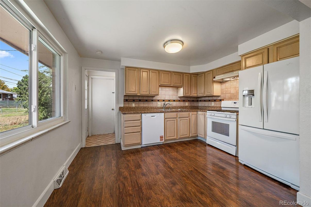 Interior, Kitchen, Wood Texture Flooring
