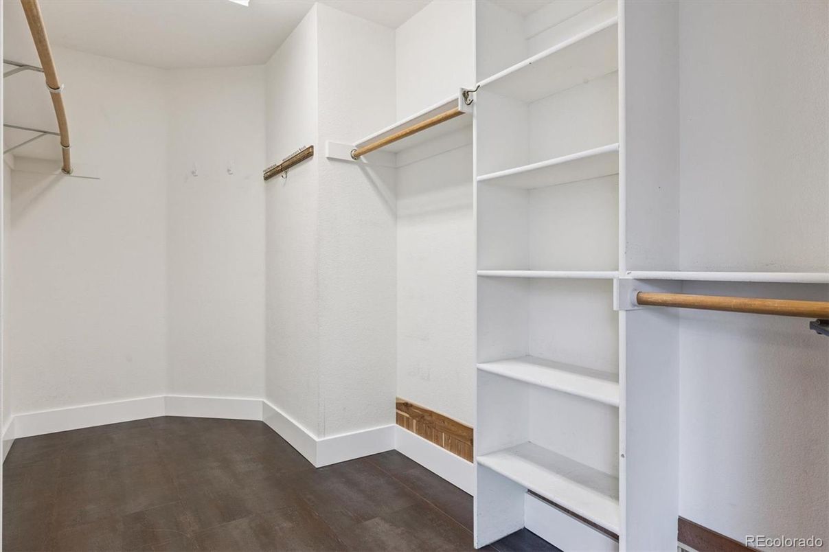 Interior, Walk-in Closets, Wood Texture Flooring