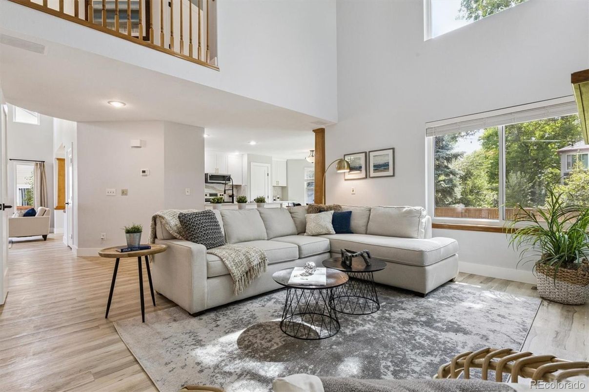 Interior, Kitchen, Living room, Recessed Lighting, Wood Texture Flooring