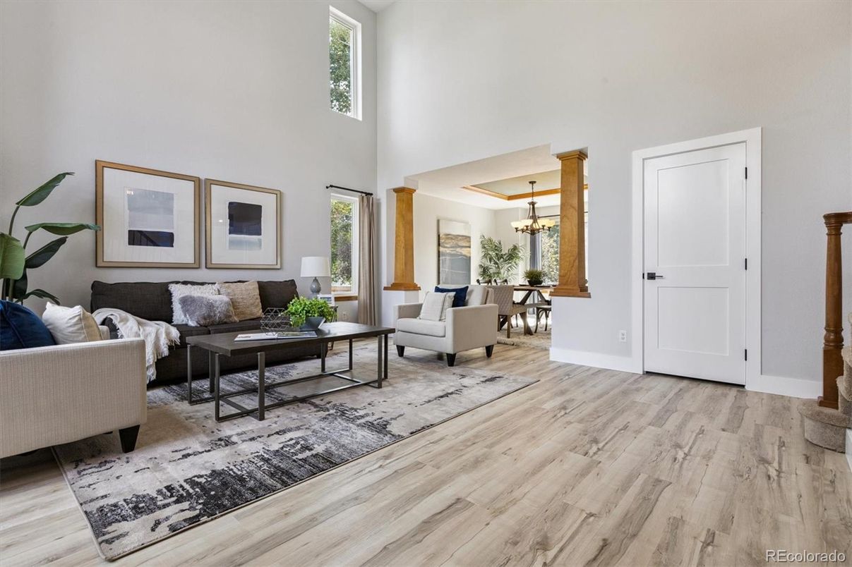 Chandelier, Dining room, Interior, Living room, Wood Texture Flooring