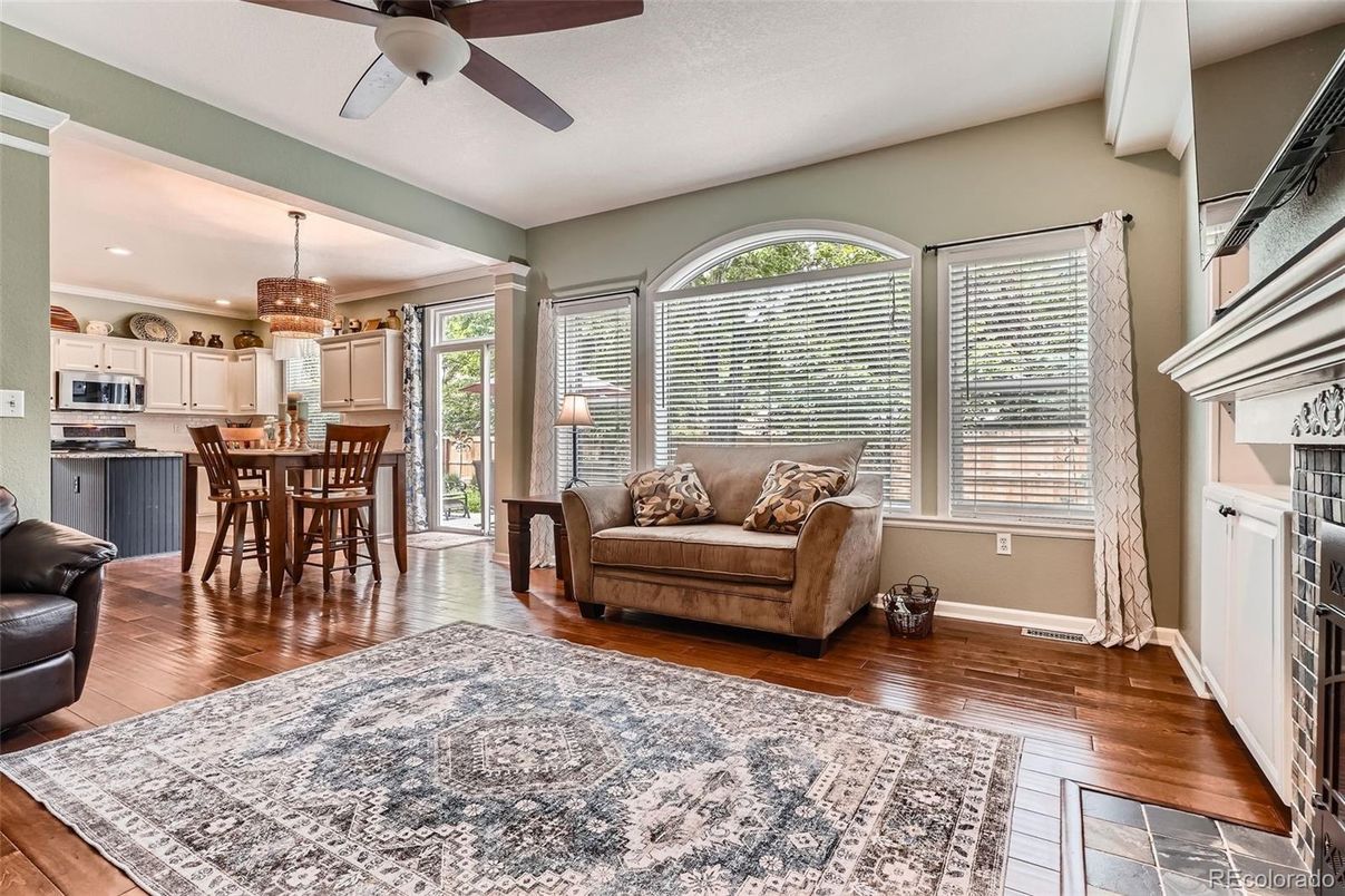 Chandelier, Dining room, Interior, Kitchen, Living room, Recessed Lighting, Stainless Steel Appliances, Wood Texture Flooring