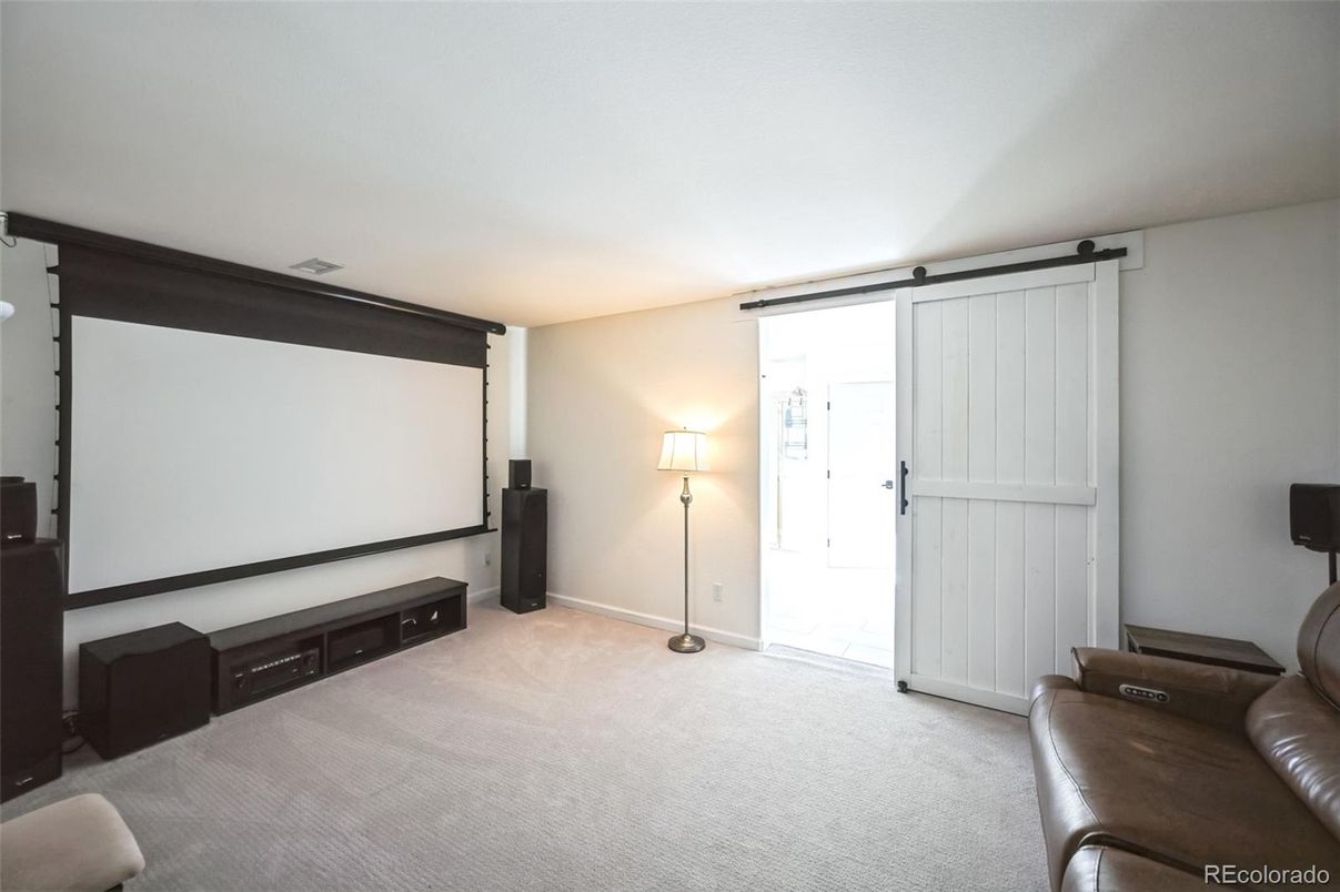 Interior, Projection Screen