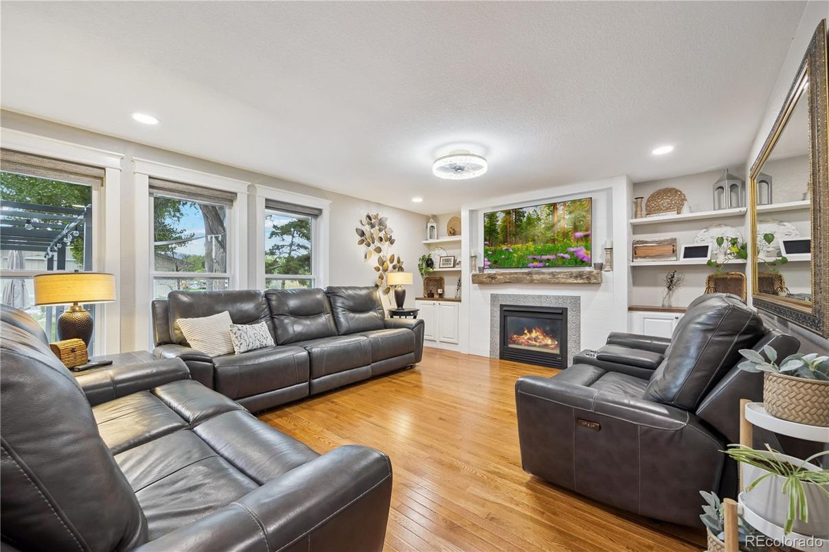 Fireplace, Interior, Living room, Recessed Lighting, Wood Texture Flooring