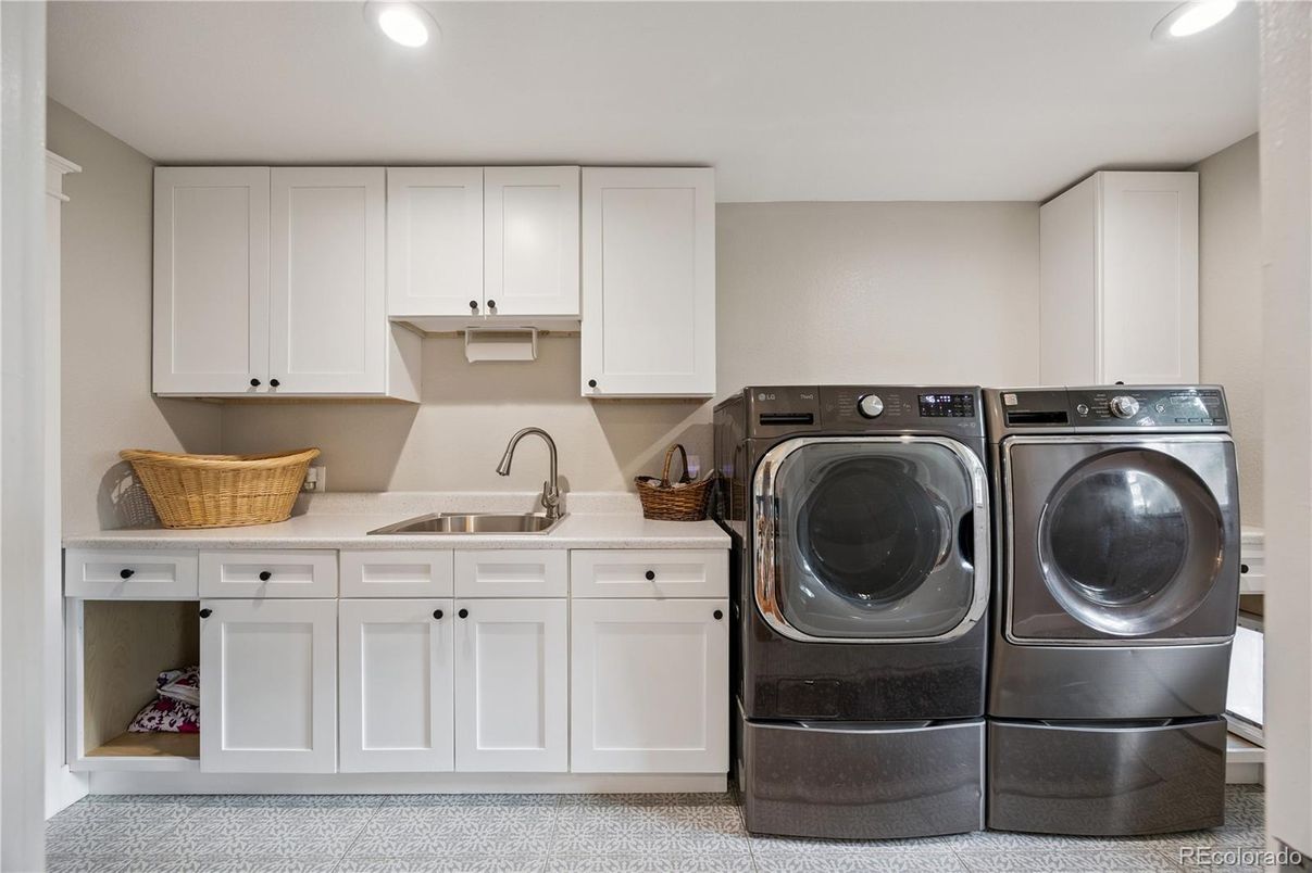 Interior, Recessed Lighting, Washer