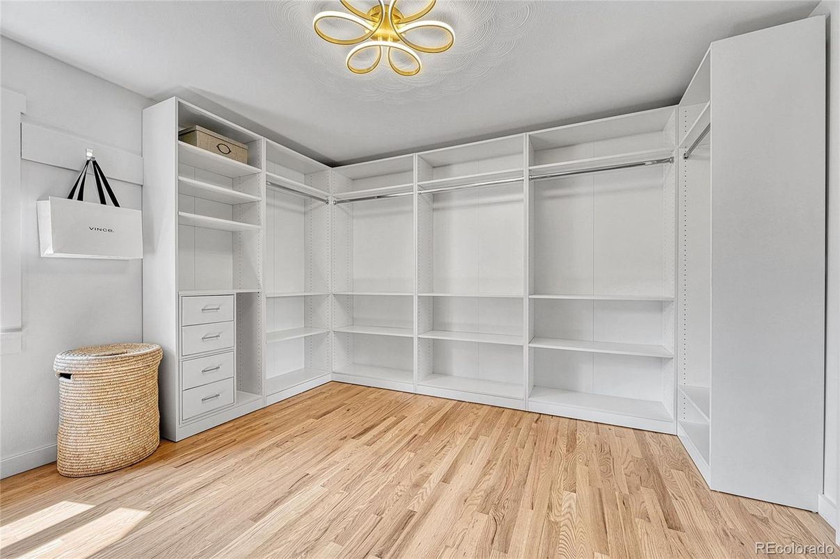 Interior, Walk-in Closets, Wood Texture Flooring