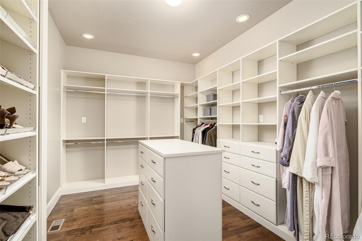 Interior, Recessed Lighting, Walk-in Closets, Wood Texture Flooring