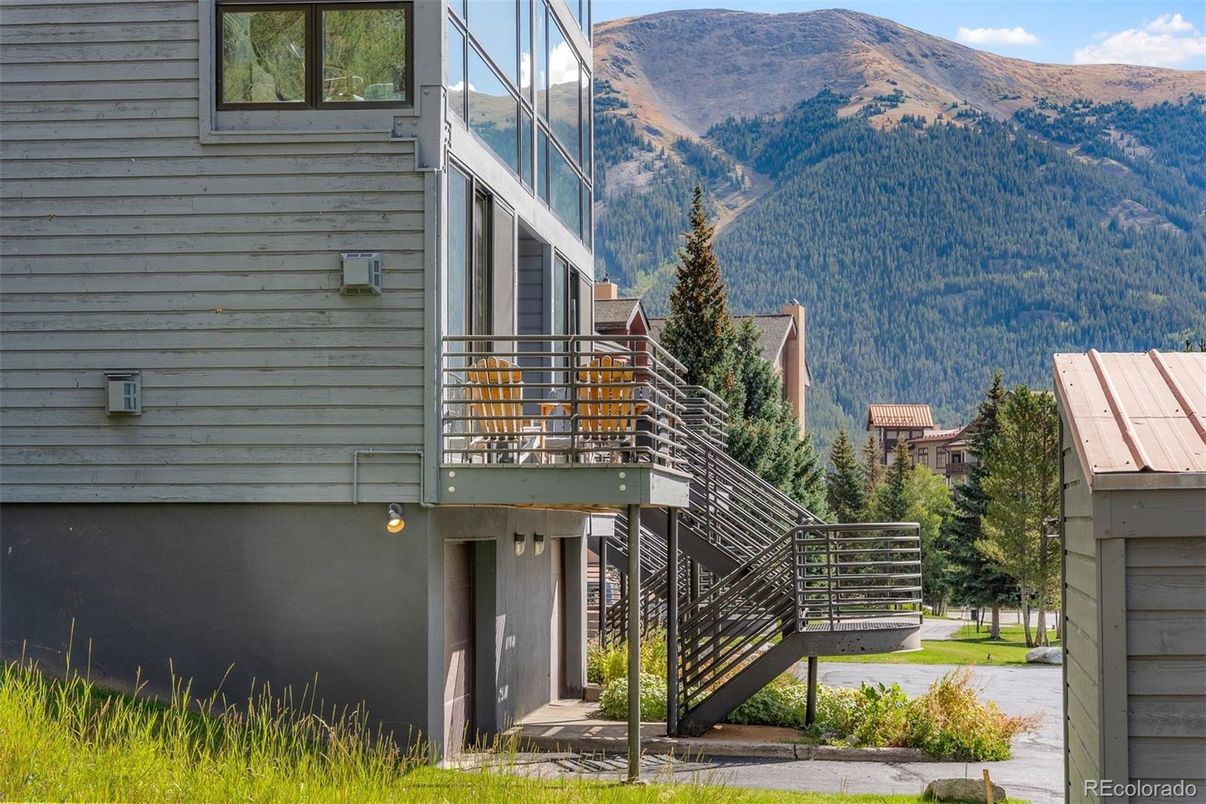 Exterior, Facade, None