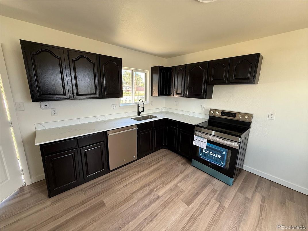 Interior, Kitchen, Wood Texture Flooring