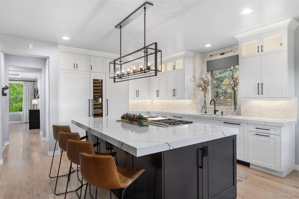 Interior, Kitchen, Pendant Lights, Recessed Lighting, Wood Texture Flooring
