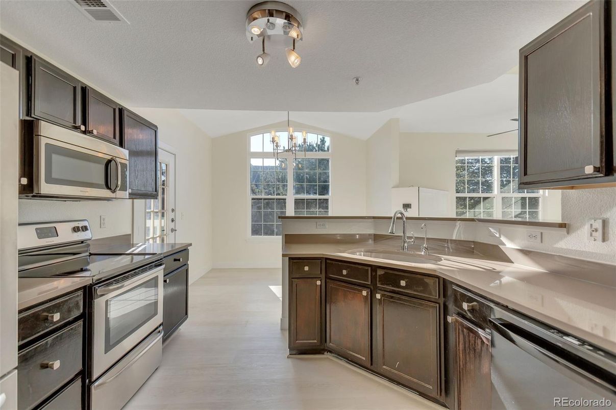Chandelier, Interior, Kitchen