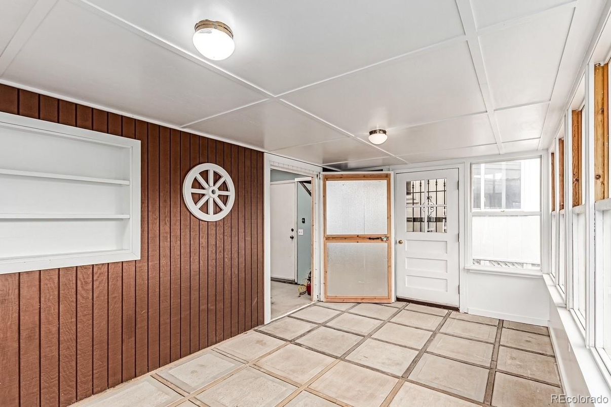 Interior, Wooden Walls