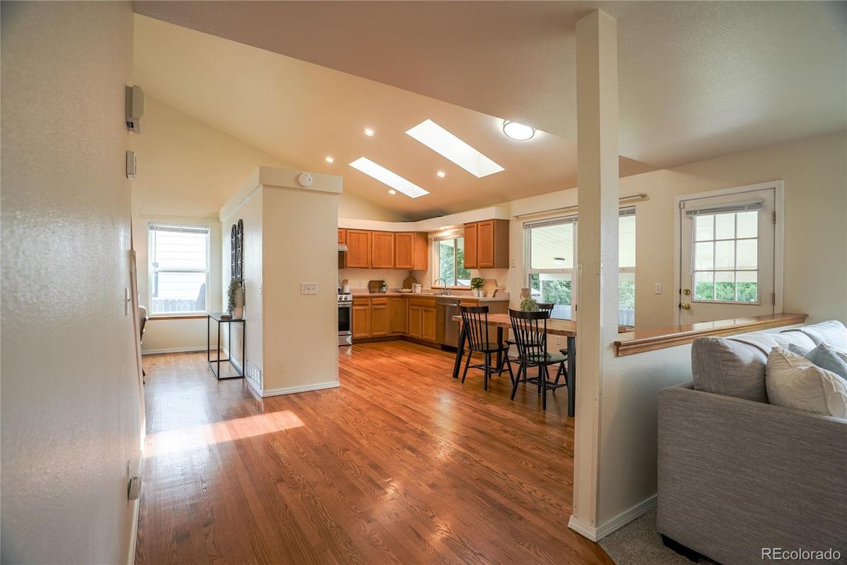 Interior, Kitchen, Recessed Lighting, Wood Texture Flooring
