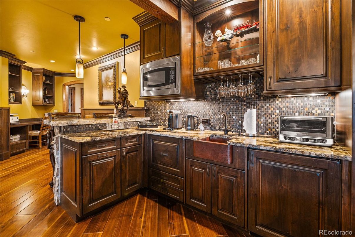Interior, Kitchen, Pendant Lights, Recessed Lighting, Wood Texture Flooring
