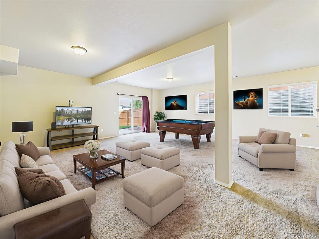 Billiard Table, Game Room, Interior, Living room