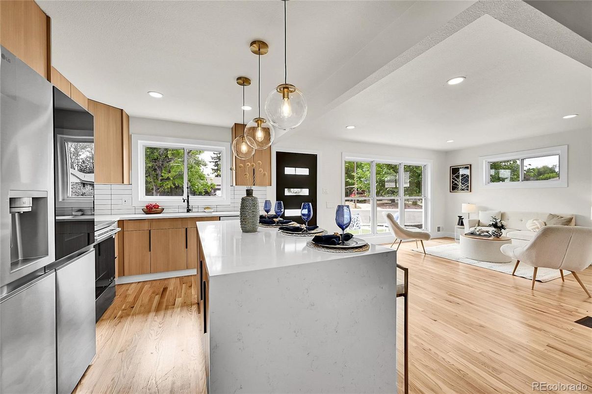 Interior, Kitchen, Living room, Pendant Lights, Recessed Lighting, Wood Texture Flooring