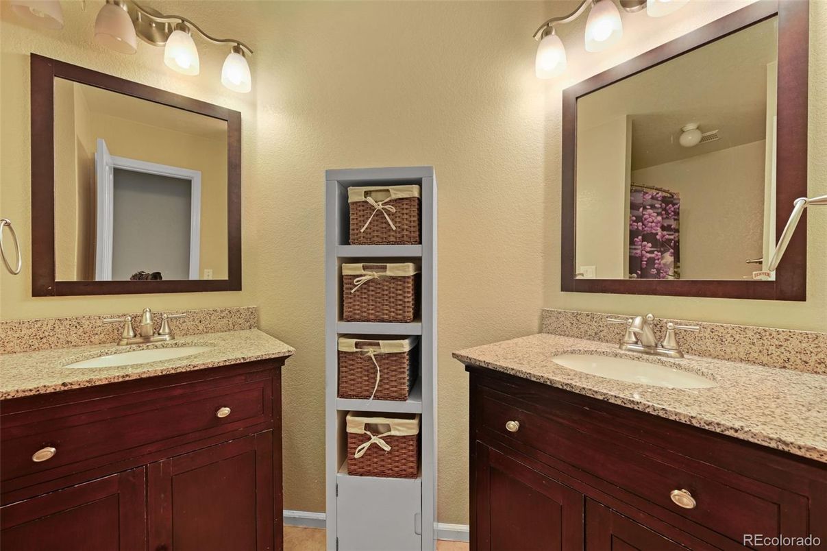 Bathroom, Dual Sink Vanities, Interior