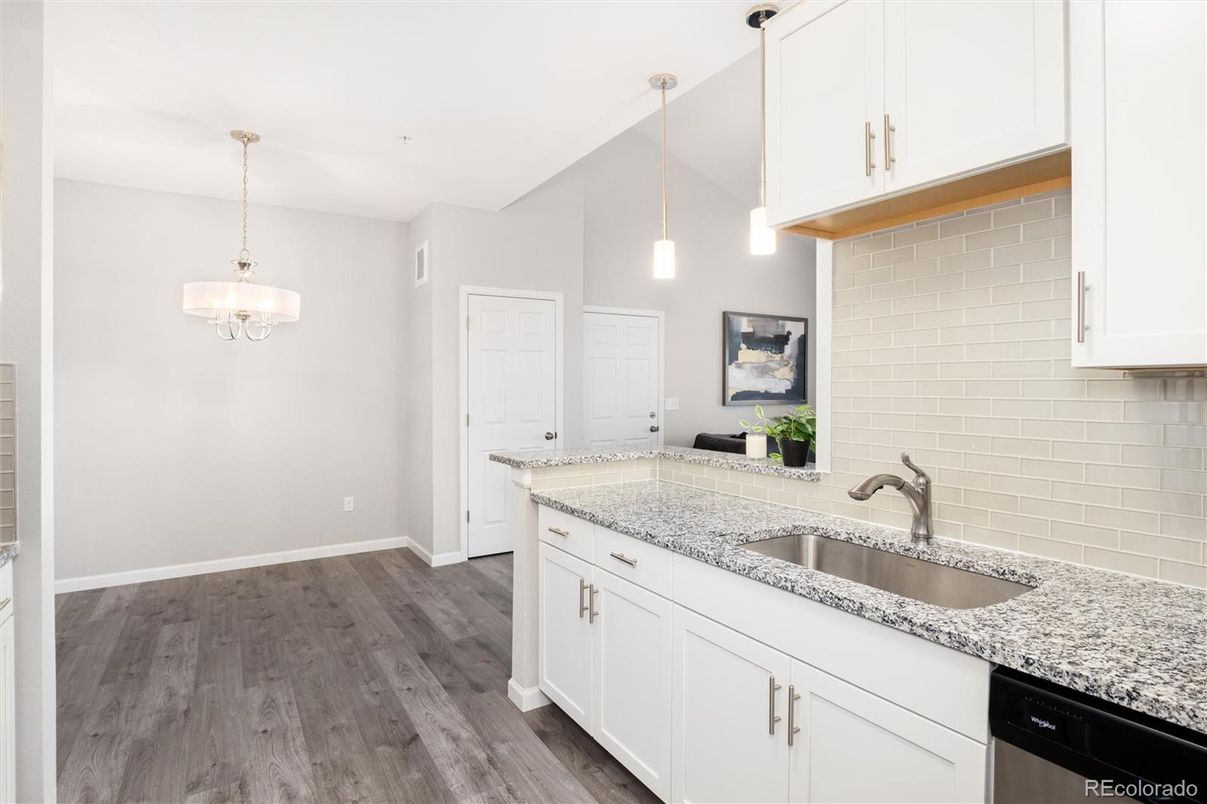 Interior, Kitchen, Pendant Lights, Wood Texture Flooring