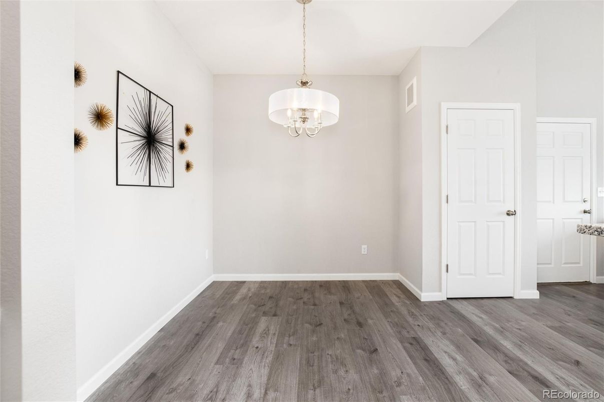 Chandelier, Empty room, Interior, Wood Texture Flooring
