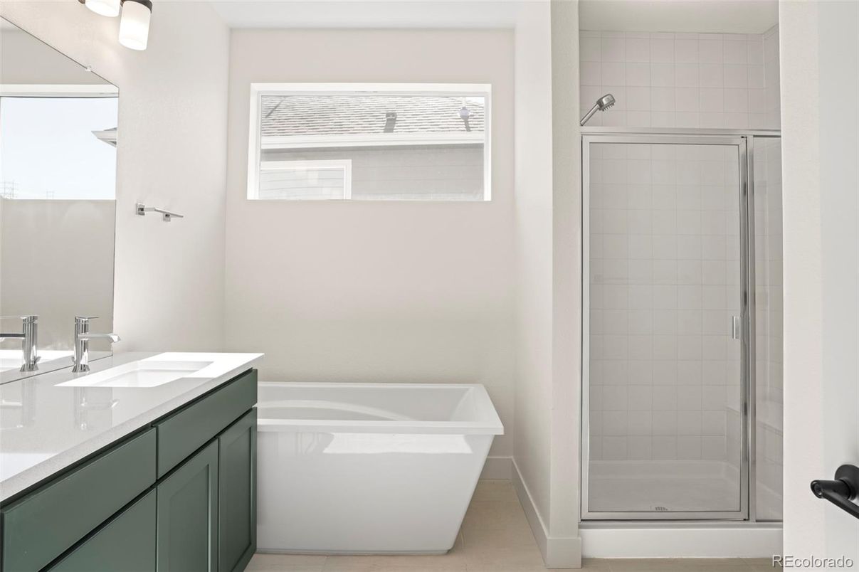Bathroom, Free Standing Baths, Glass Shower, Interior