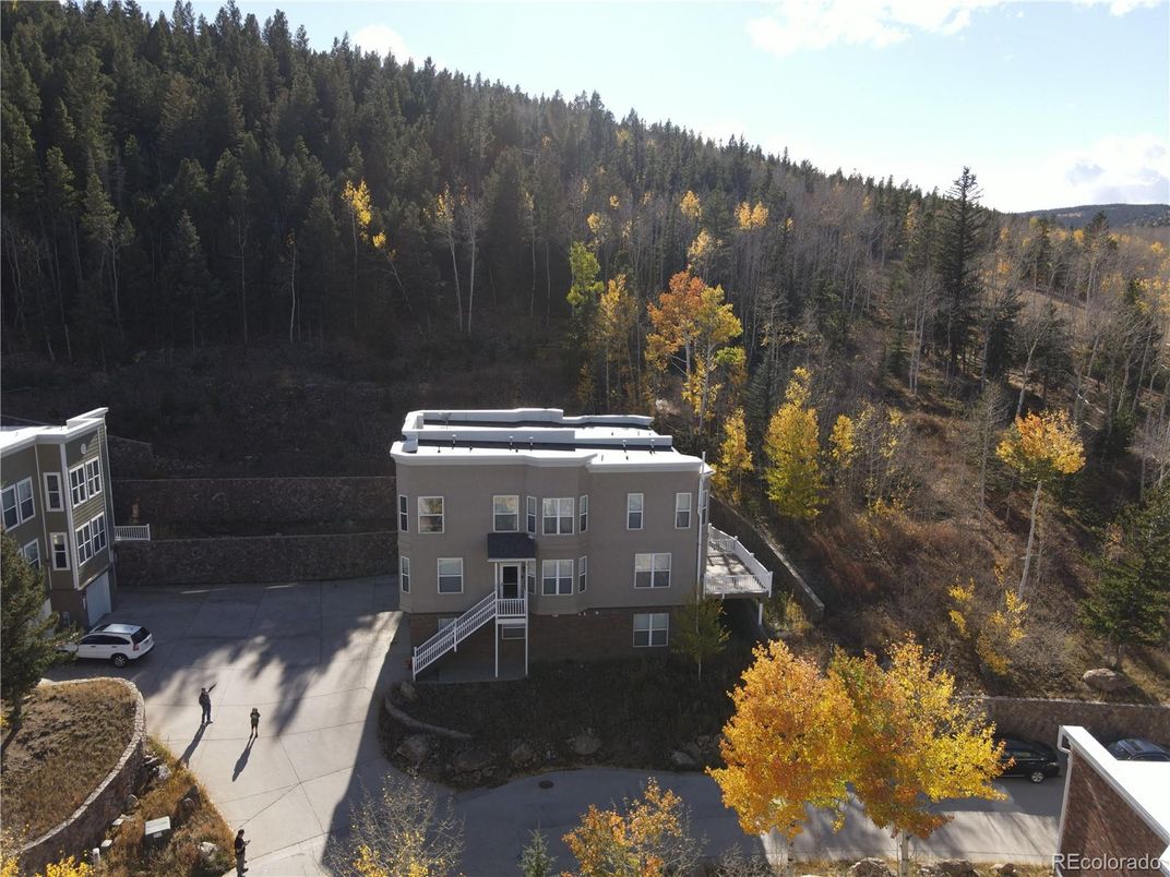 Exterior, Drone