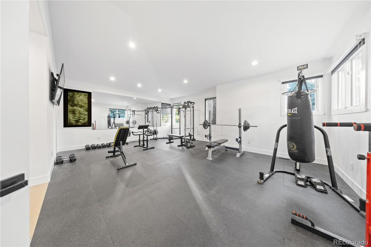 Fitness Equipment, Interior, Recessed Lighting