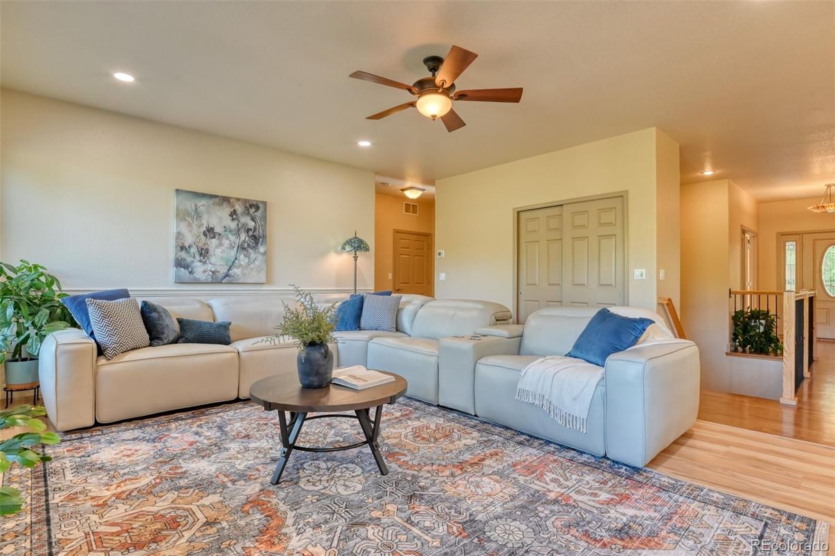 Interior, Living room, Recessed Lighting, Wood Texture Flooring