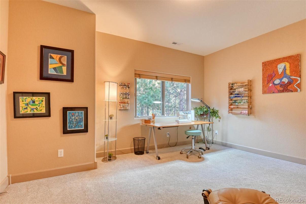 Home Office, Interior