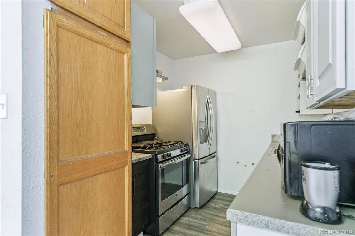 Interior, Kitchen, Stainless Steel Appliances, Wood Texture Flooring