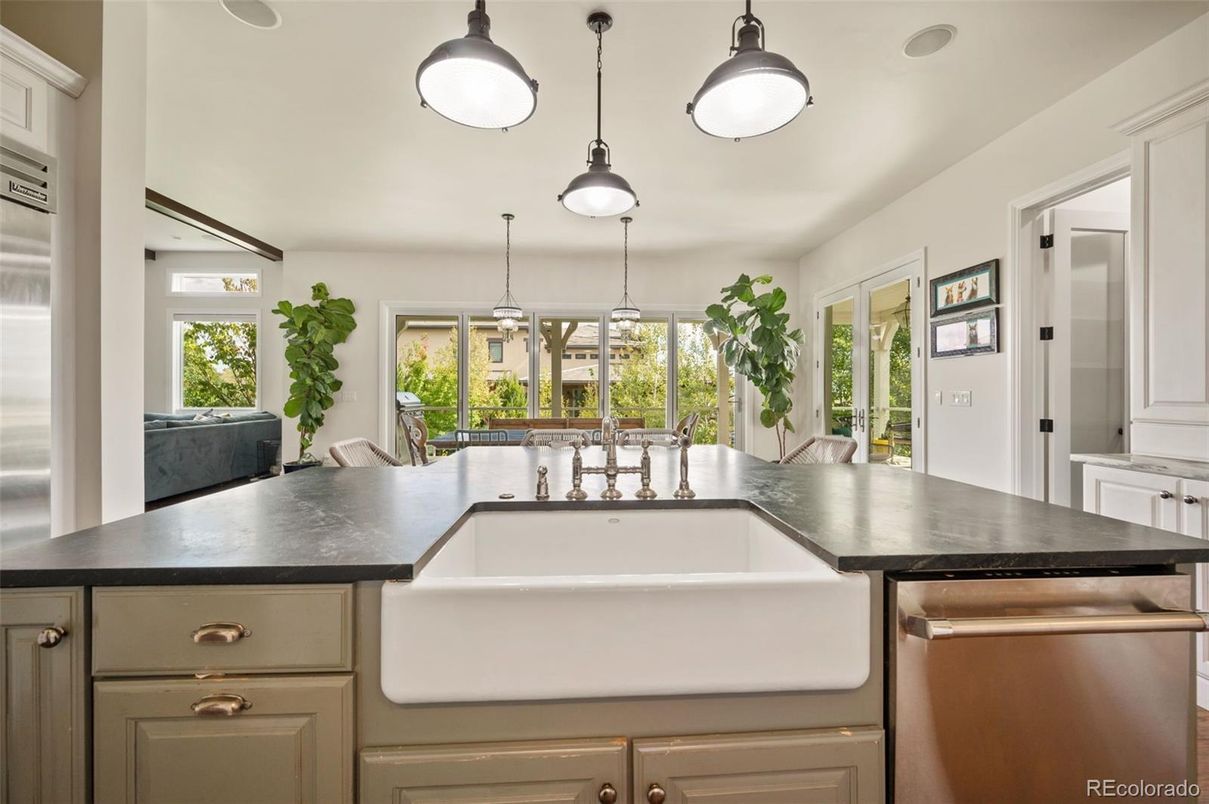 Dining room, Interior, Kitchen, Pendant Lights
