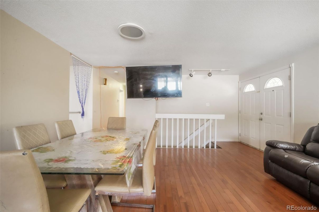 Dining room, Interior, Wood Texture Flooring