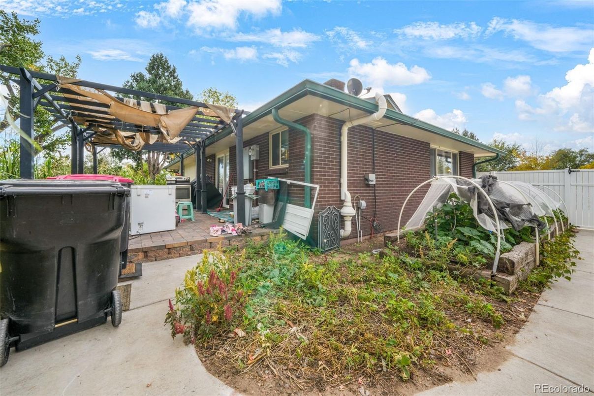 Exterior, Hot Tub