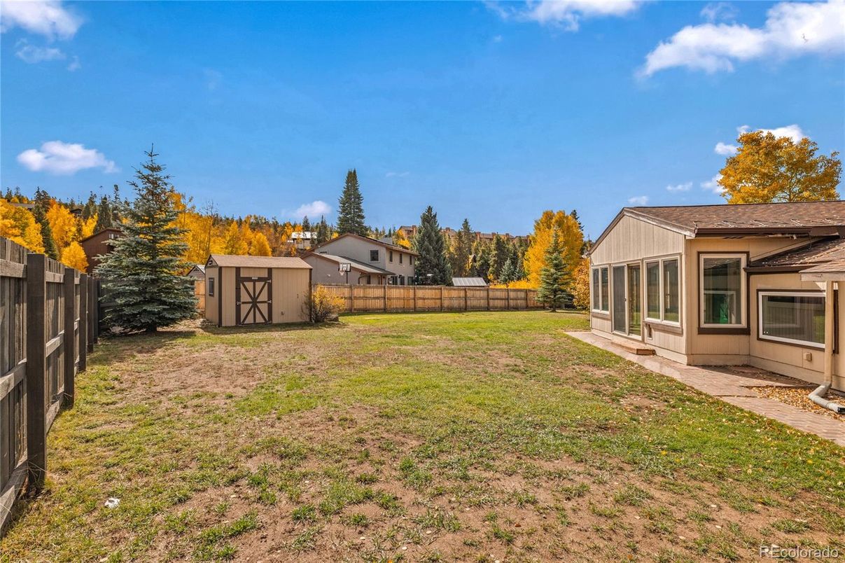 Backyard, Exterior