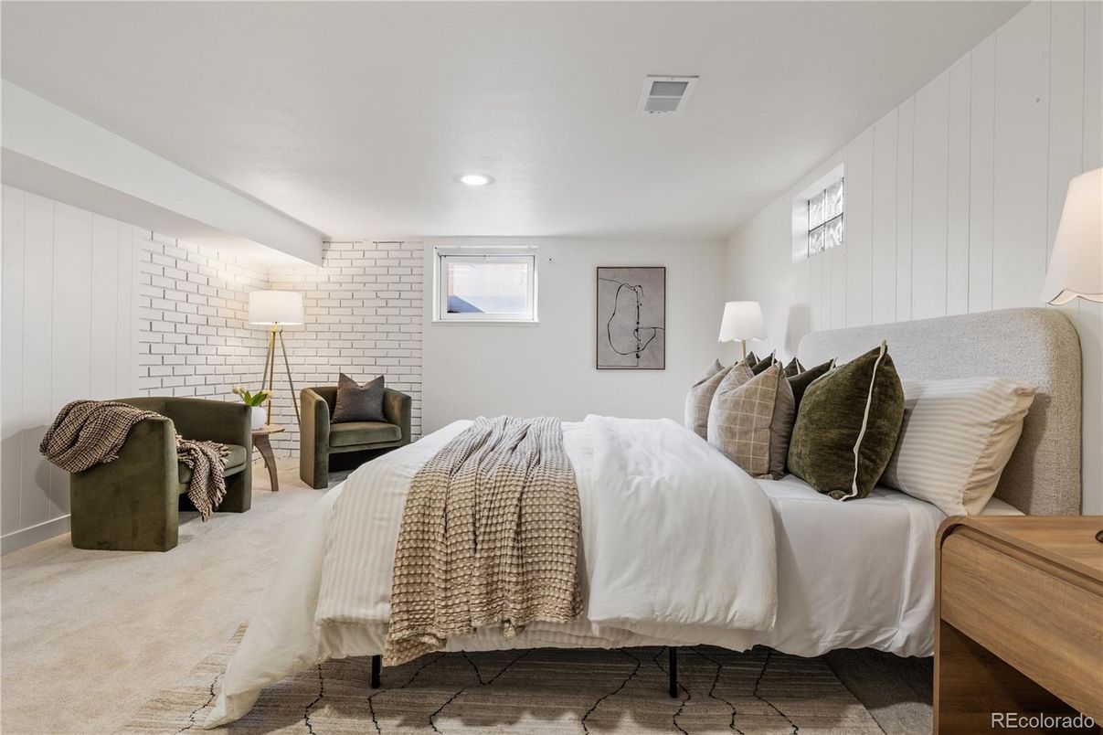 Bedroom, Interior, Recessed Lighting