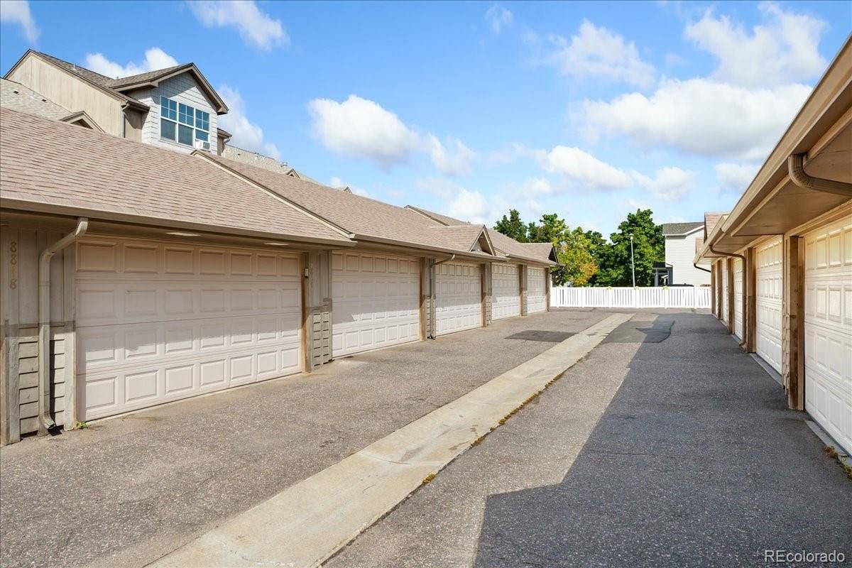 Detached Garage, Exterior