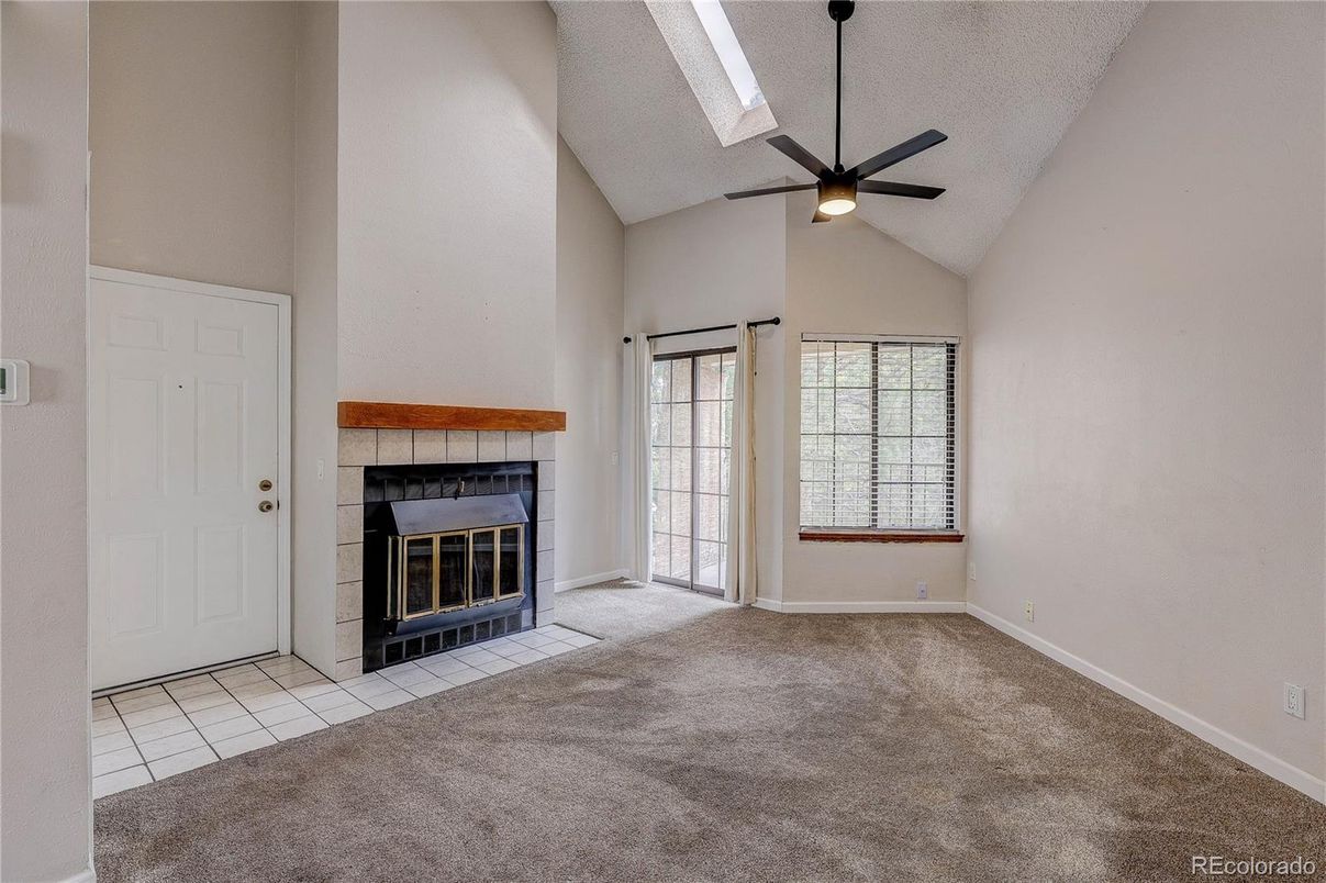 Empty room, Fireplace, Interior