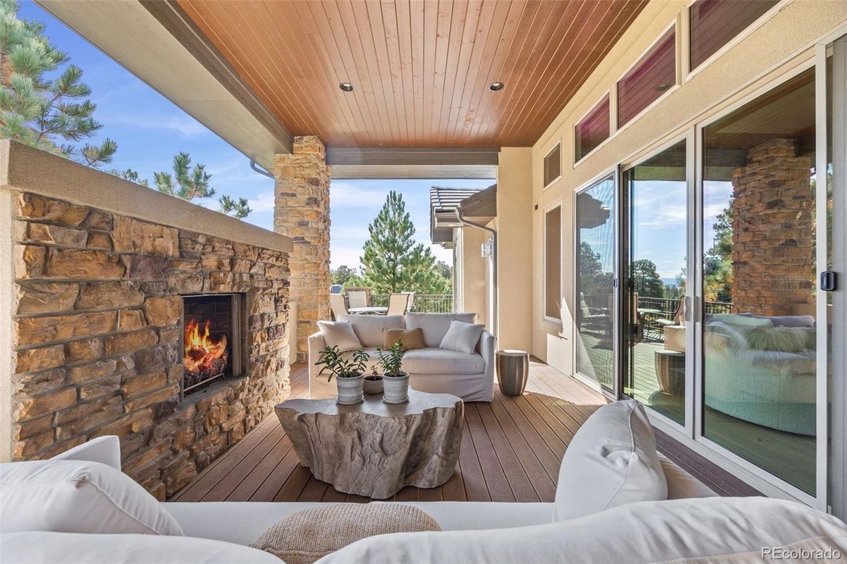Exterior, Fireplace