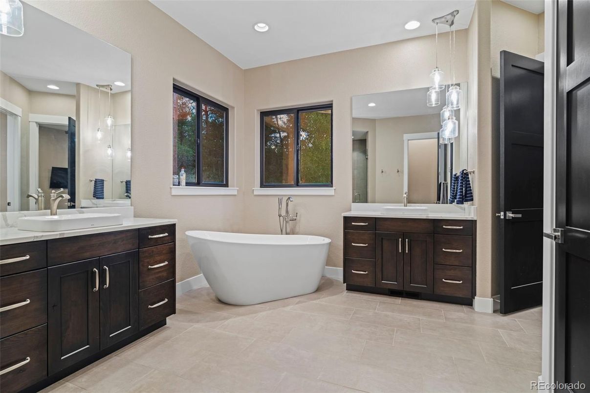 Bathroom, Dual Sink Vanities, Free Standing Baths, Interior, Pendant Lights, Recessed Lighting