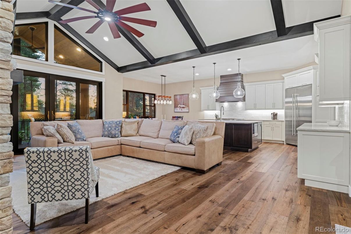 Interior, Kitchen, Living room, Pendant Lights, Recessed Lighting, Stainless Steel Appliances, Wood Texture Flooring