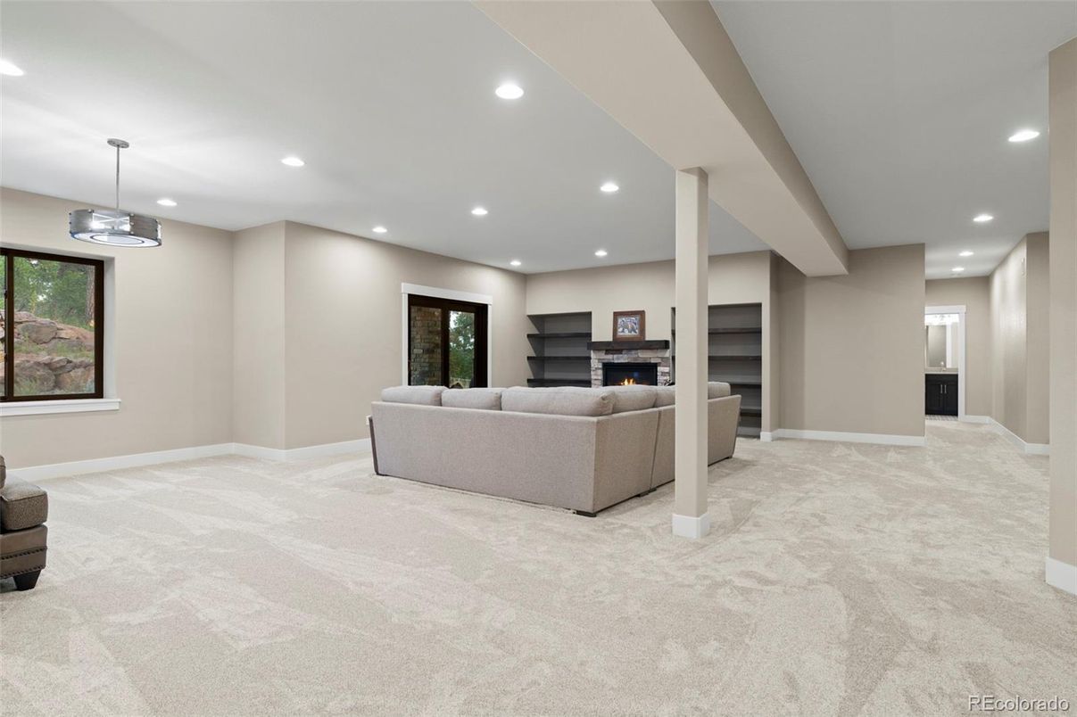 Fireplace, Interior, Living room, Pendant Lights, Recessed Lighting