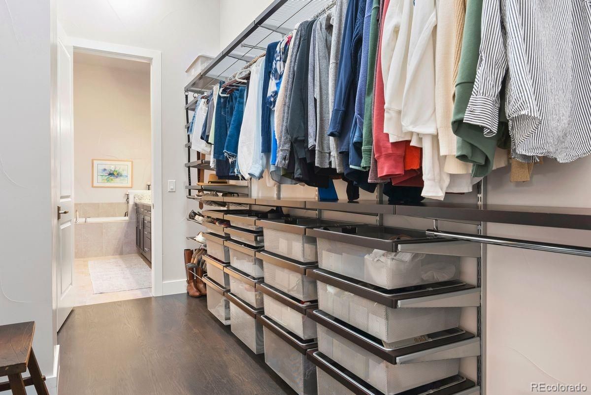Interior, Walk-in Closets, Wood Texture Flooring