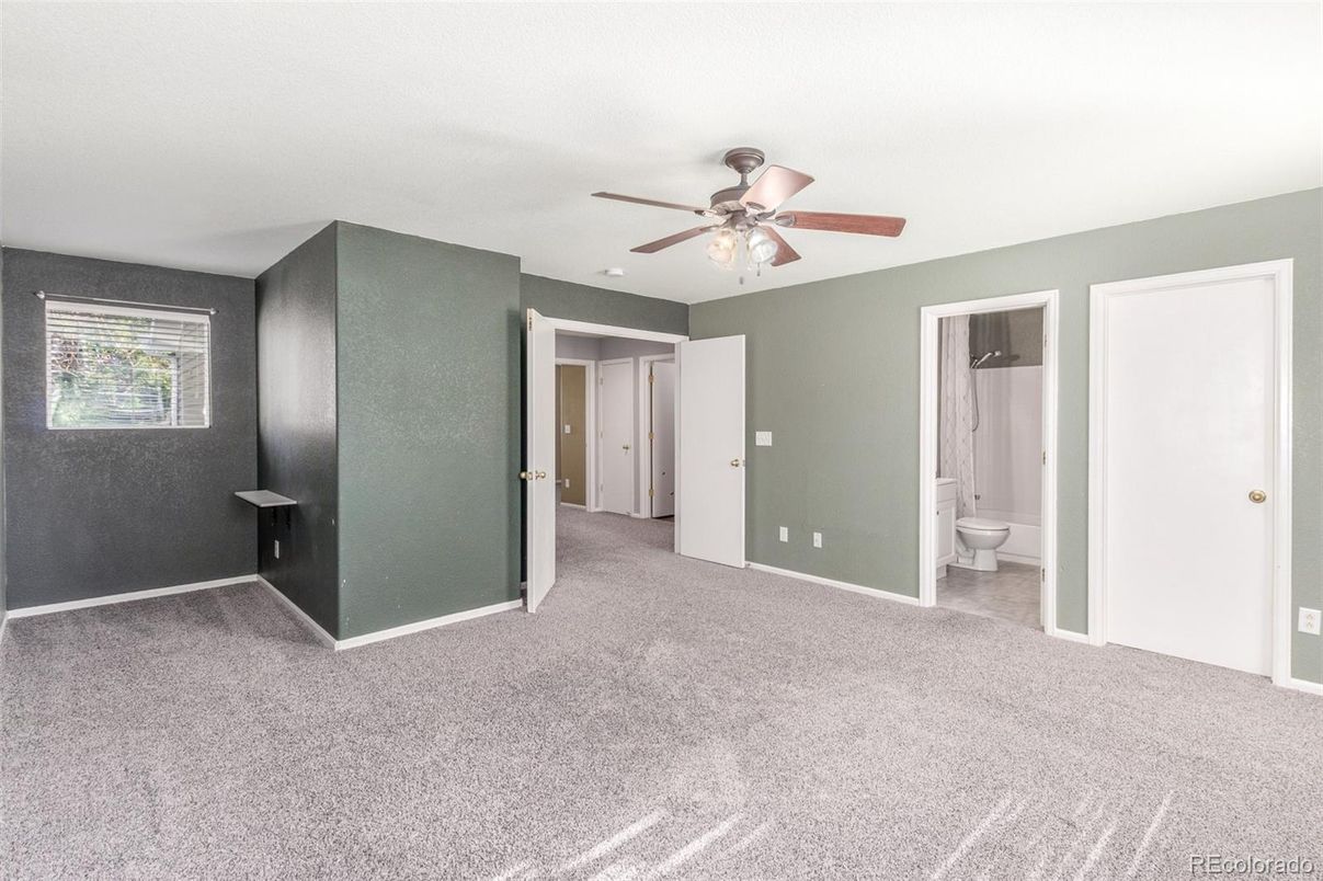 Bathroom, Empty room, Interior