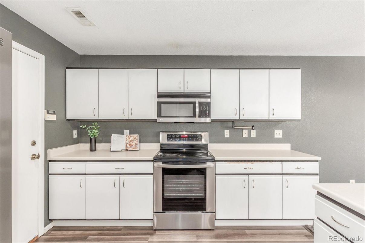 Interior, Kitchen, Stainless Steel Appliances, Wood Texture Flooring