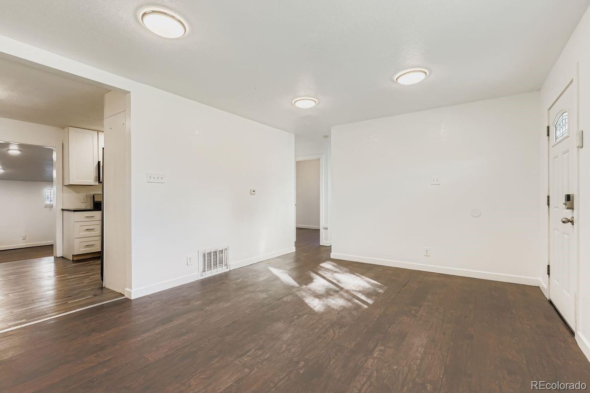 Empty room, Interior, Kitchen, Wood Texture Flooring