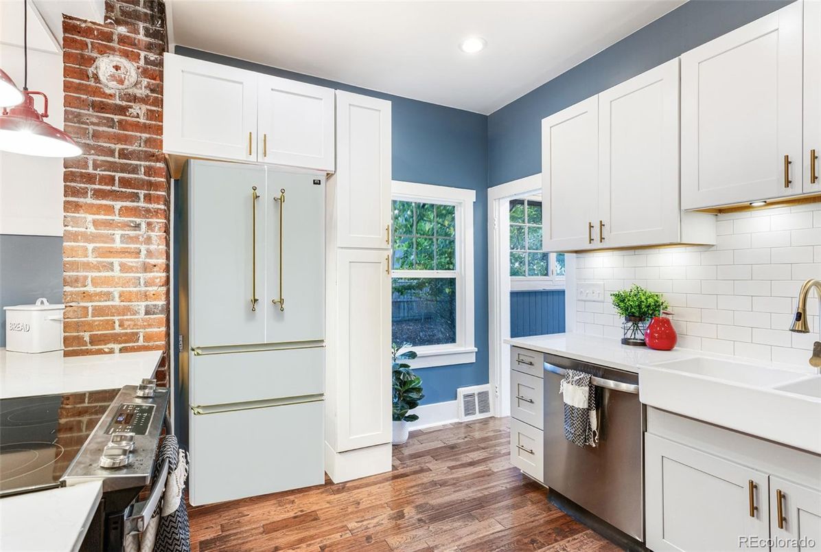 Interior, Kitchen, Recessed Lighting, Stone Walls, Wood Texture Flooring