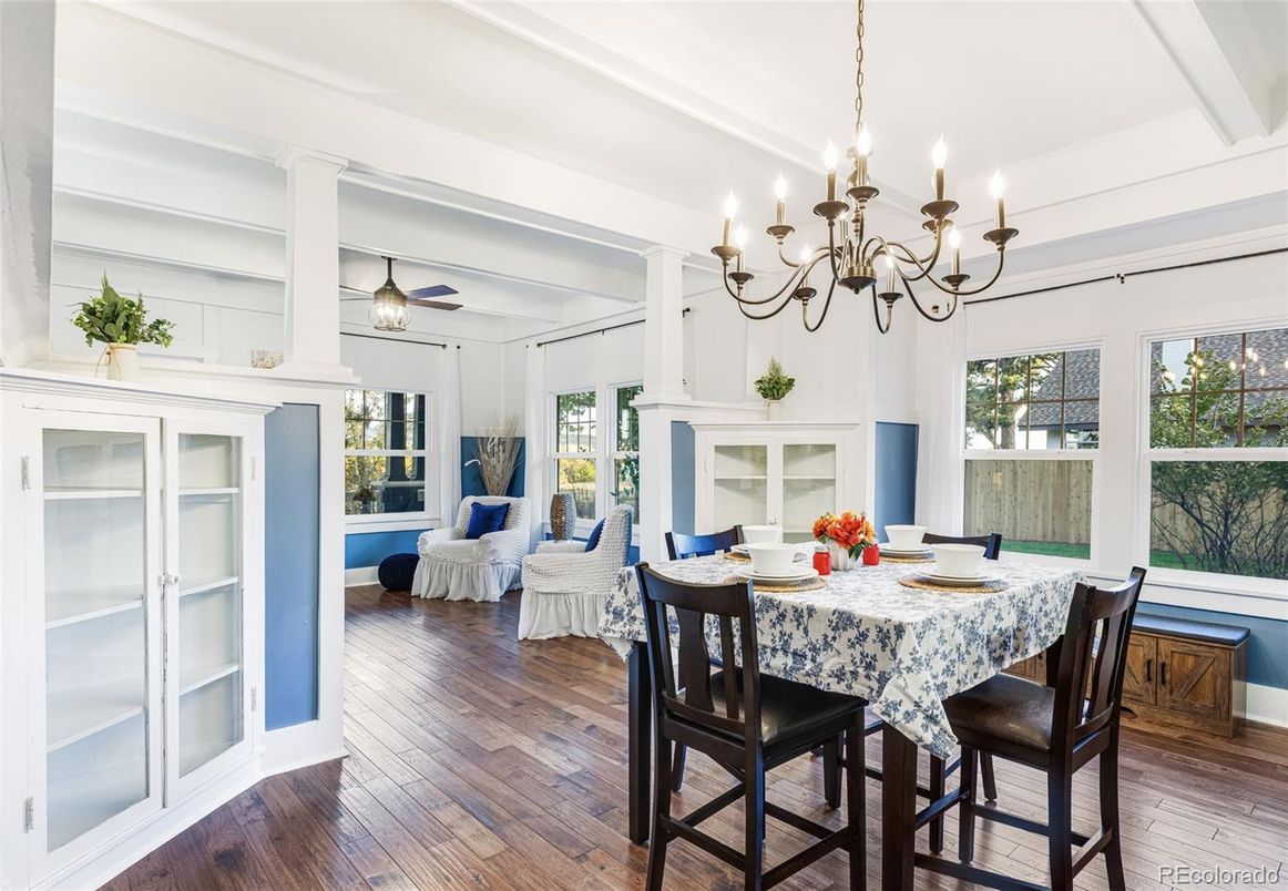 Chandelier, Dining room, Interior, Living room, Wood Texture Flooring