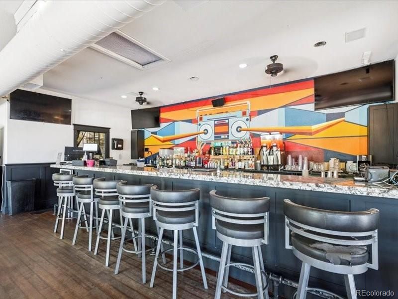 Interior, Pendant Lights, Recessed Lighting, Wood Texture Flooring