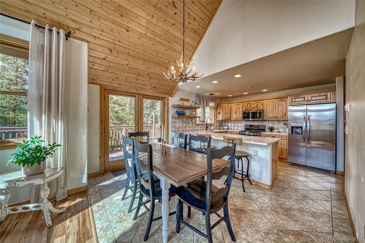 Dining room, Interior, Kitchen, Pendant Lights, Recessed Lighting, Stainless Steel Appliances, Wooden Ceilings